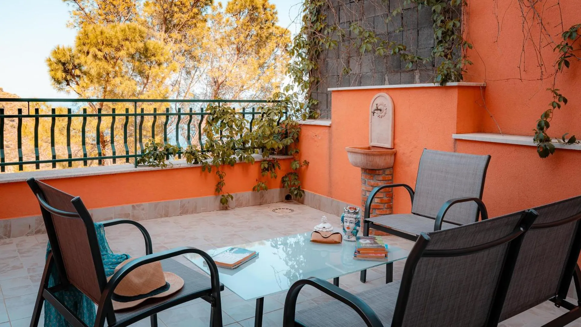 Pascia Madonna Rocca Bed and Breakfast Taormina Bed & Breakfast